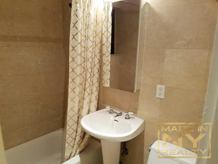 171 E 77th St #4C — Photo 4