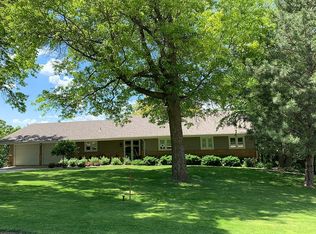 5218 Crest Dr, Cherokee, IA 51012