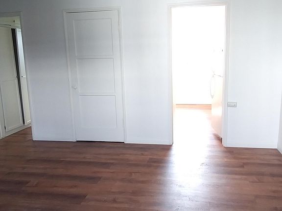 2nd image of 1061 E Broadway #204