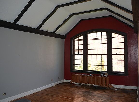 3rd image of 14102 S Dearborn St