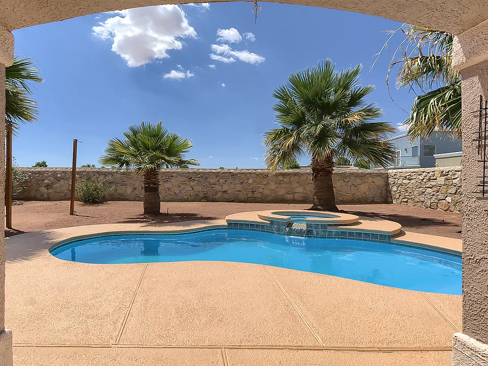 3513 Tierra Vergel Dr