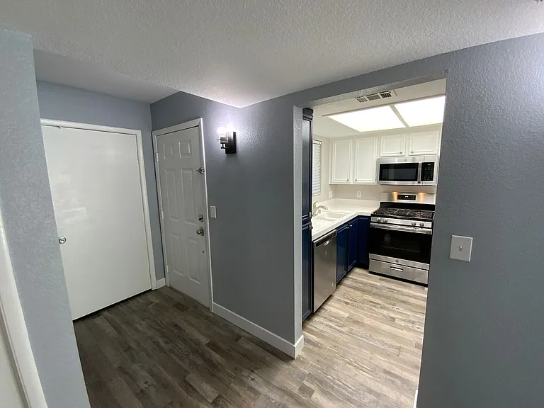 1908 Tierra Vista Dr #202 — Photo 8