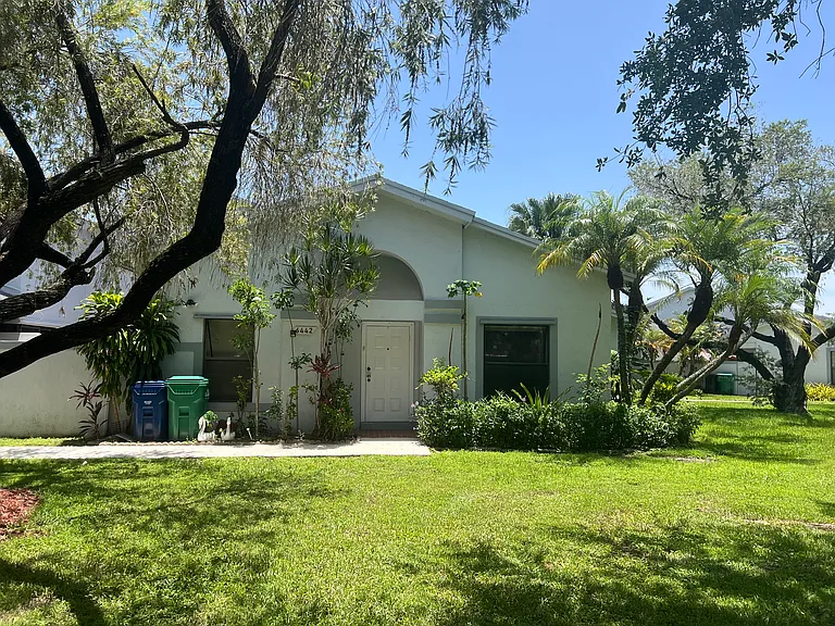 6442 SW 152nd Circle Pl — Photo 4