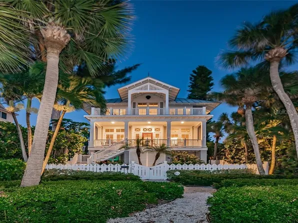 105 Gulf Way, St Pete Beach, FL 33706