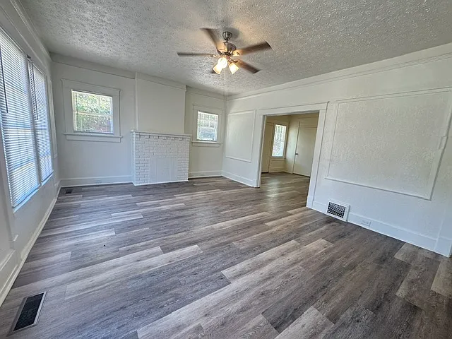 2309 Willard St — Photo 3