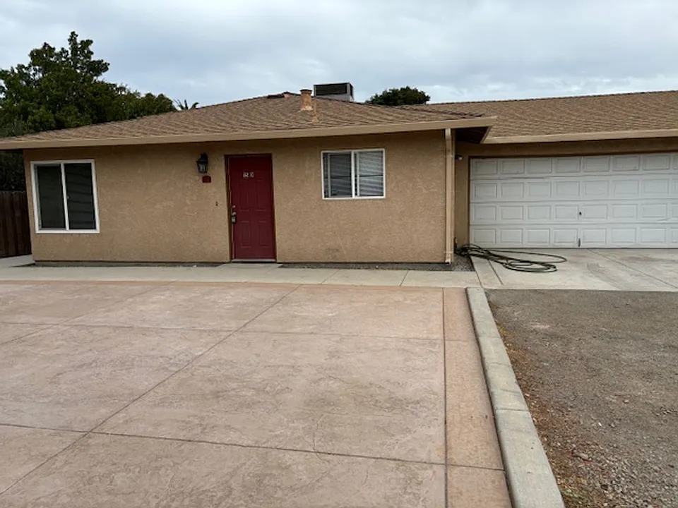 15 E Mount Diablo Ave #D