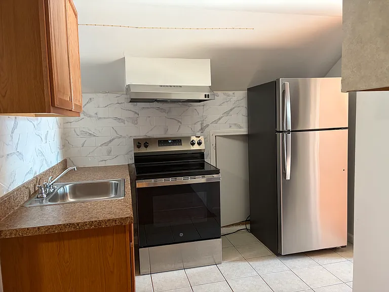 21 Nichols St #3 — Photo 7