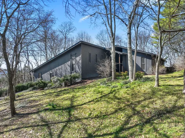 492 Saddle Dr, Nashville, TN 37221