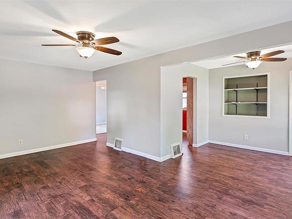 4th image of 10630 Saint Lawrence Ln