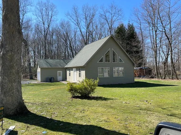 13 Gough Rd, Oil City, PA 16301