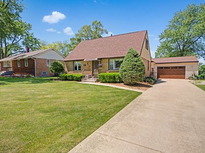 (Undisclosed Address), Justice, IL, 60458