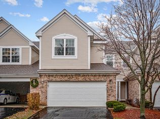 383 Bay Dr, Itasca, IL 60143