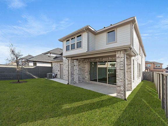 1117 Amaryllis Lane