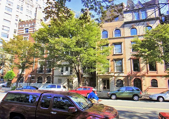 Rented by Balass Ralph, LREB | media 18