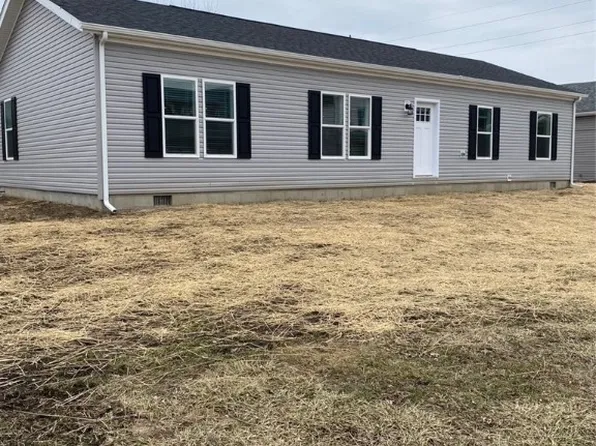 113 Pierce St, Zanesville, OH 43701