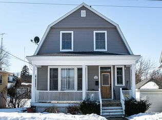 1937 Saint Ambrose St, Dubuque, IA 52001