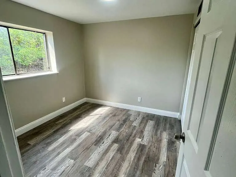 1308 Red River Dr — Photo 18