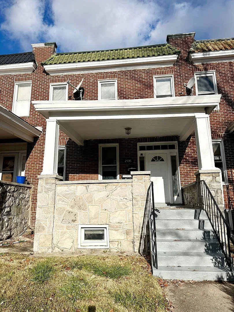 2536 Park Heights Terrace — Photo 1