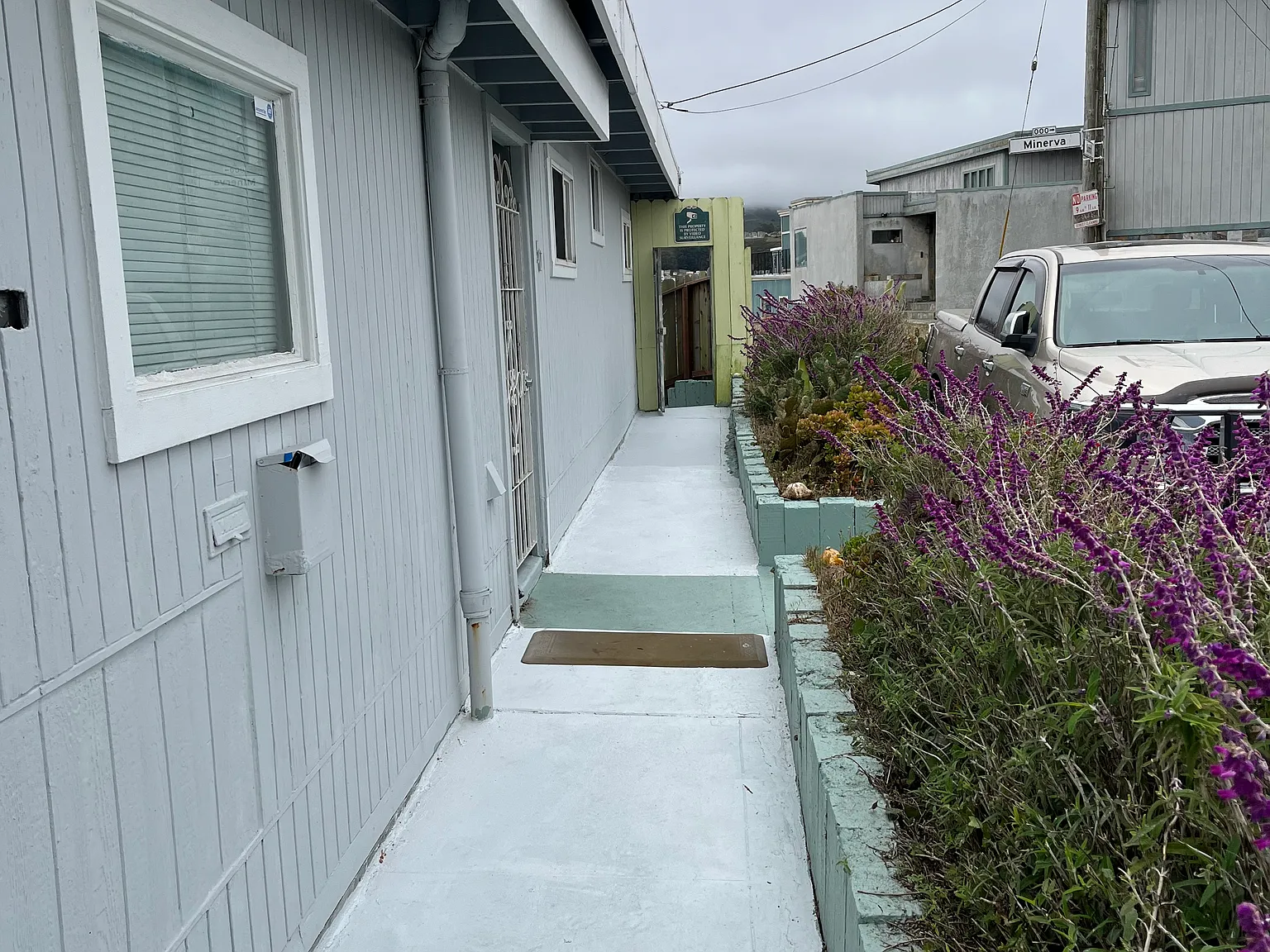 4 bed, 1250 sqft, $1,200 — Photo 1