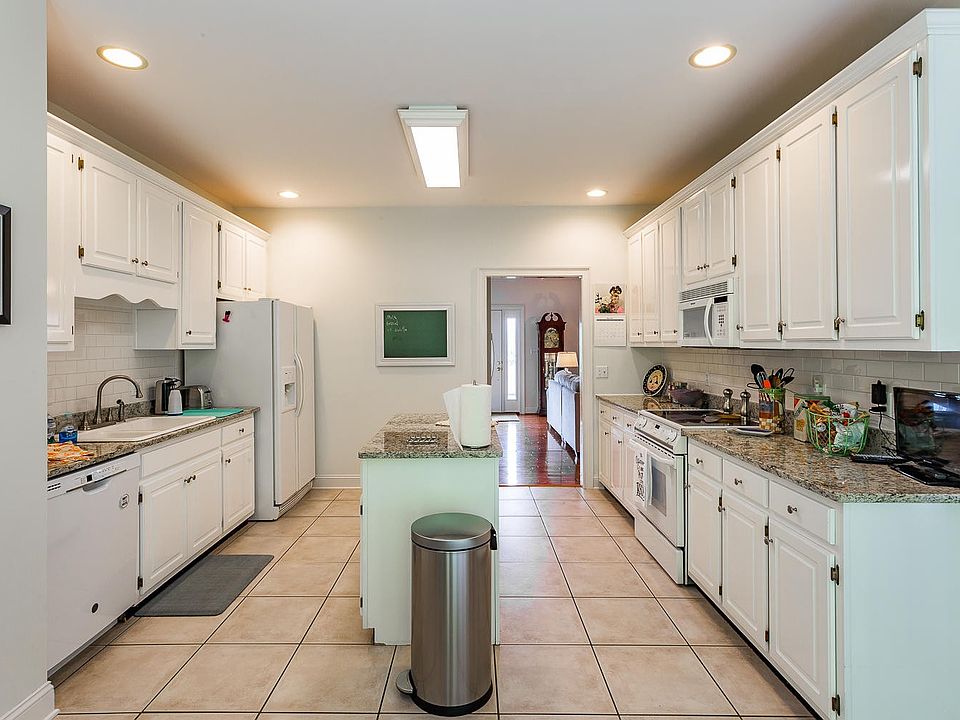 318 Golf View Dr Cohutta, GA, 30710 Apartments for Rent Zillow