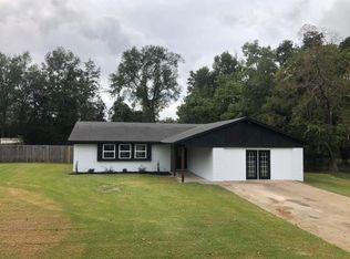 709 Halsey St, Carthage, TX 75633