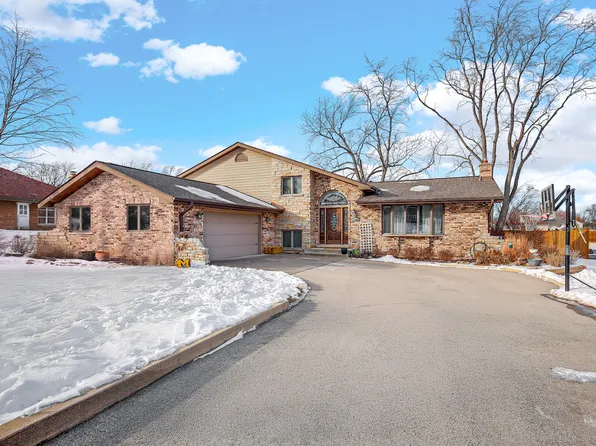 11306 193rd St, Mokena, IL 60448