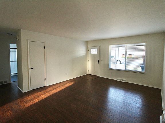 3rd image of 4675 N Robb St