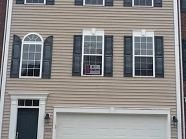 3326 Decker Ridge Dr, Indianapolis, IN 46268