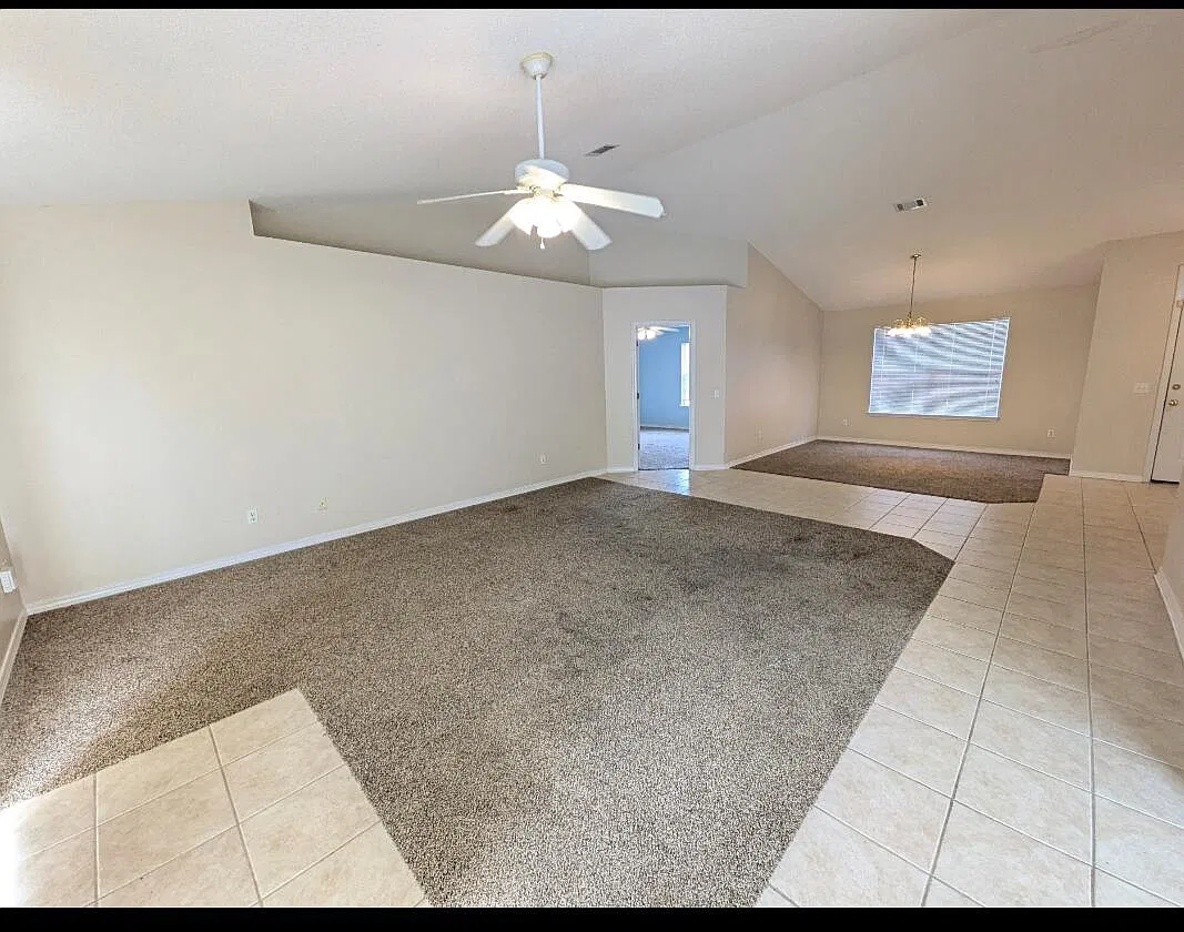 3 bed, 1804 sqft, $2,170 — Photo 3