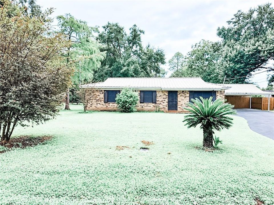 1st image of 5471 Helen Dr