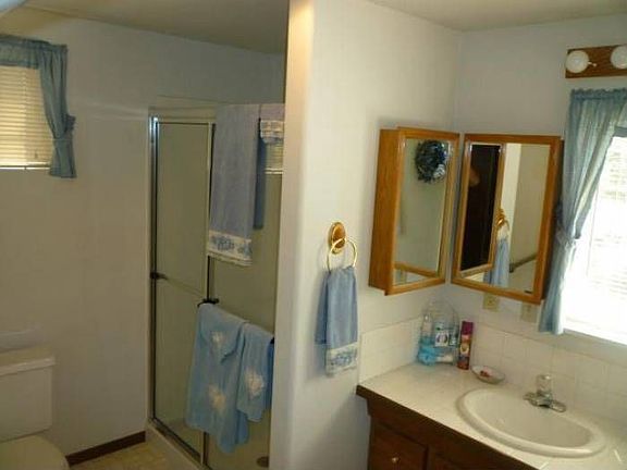 Bathroom 14930