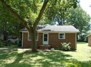 220 N Cloudman St, Charlotte, NC 28216
