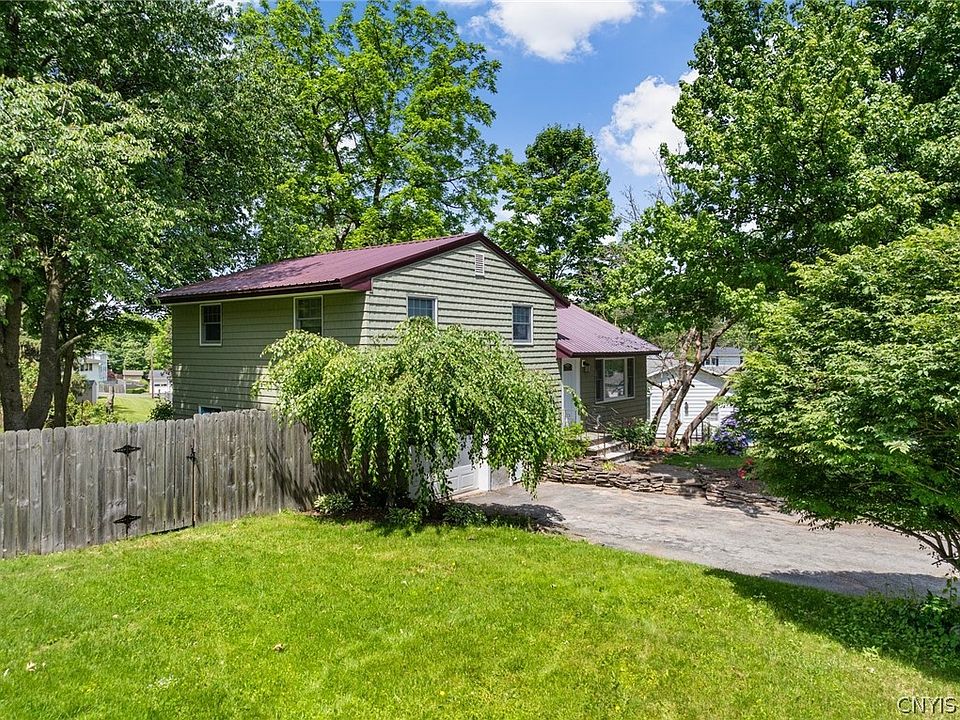 1st image of 12 Shady Ln
