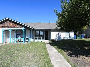 2937 Fairmeadows St, San Antonio, TX 78211