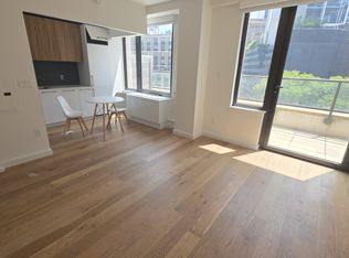 445 W 35th St APT 8H, New York, NY 10001