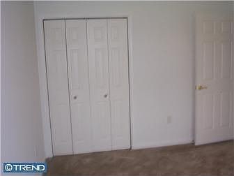 5th image of 2858 E Bristol St