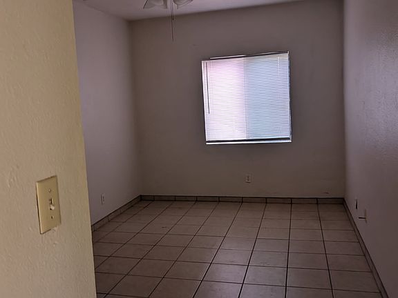 4th image of 618 S Esperanza St