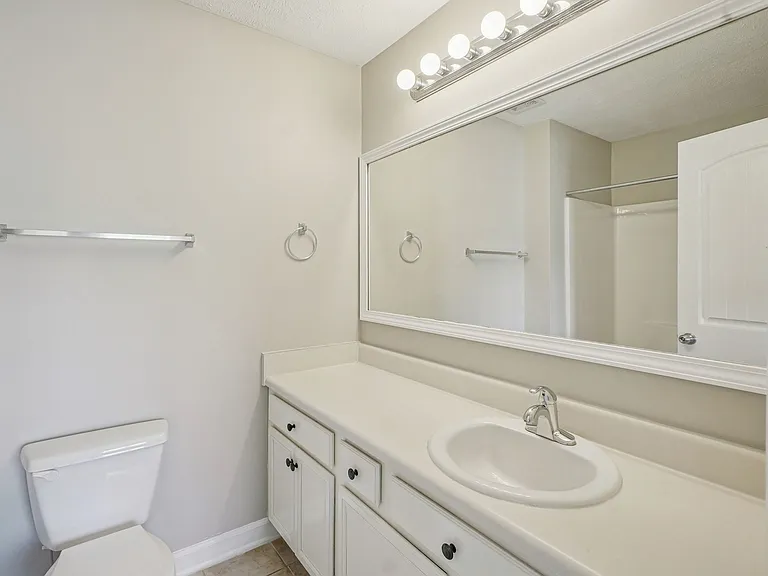 Summerlyn Cottages — Photo 35