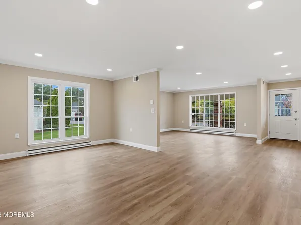 34 Tarworth Terrace, Manchester, NJ 08759