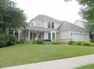 39W681 Howard Sq, Geneva, IL 60134