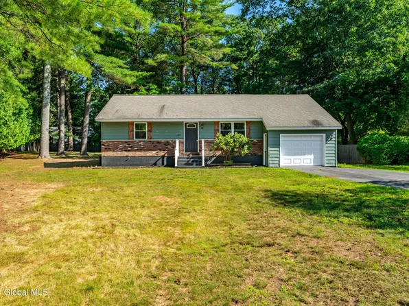24 Ichabod Lane, Ballston Spa, NY 12020