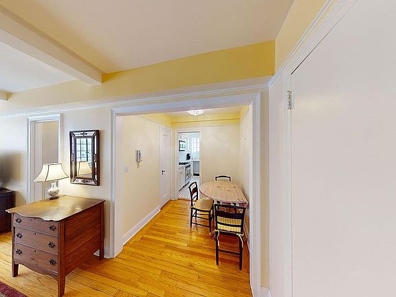 4th image of 325 E 41st St APT 804