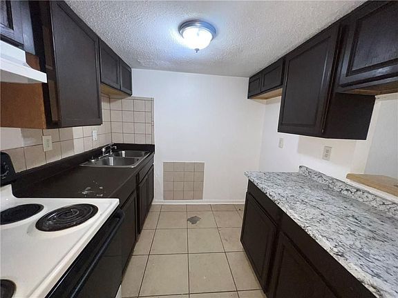 3rd image of 2245 Alex Kornman Blvd APT C