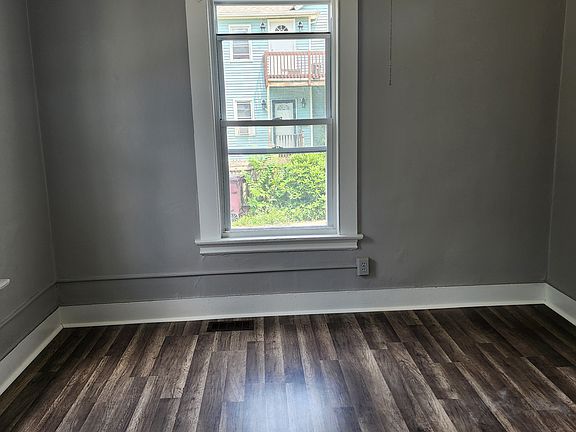 2nd image of 37 Jubilee St Floor 1