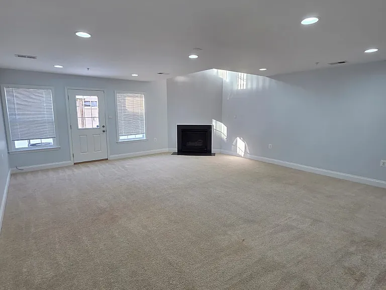 9127 Marlove Oaks Ln — Photo 4