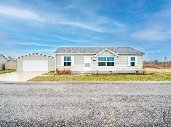 3575 Quail Creek Blvd, New Haven, IN 46774