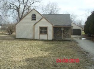 9325 W Cold Spring Rd, Greenfield, WI 53228