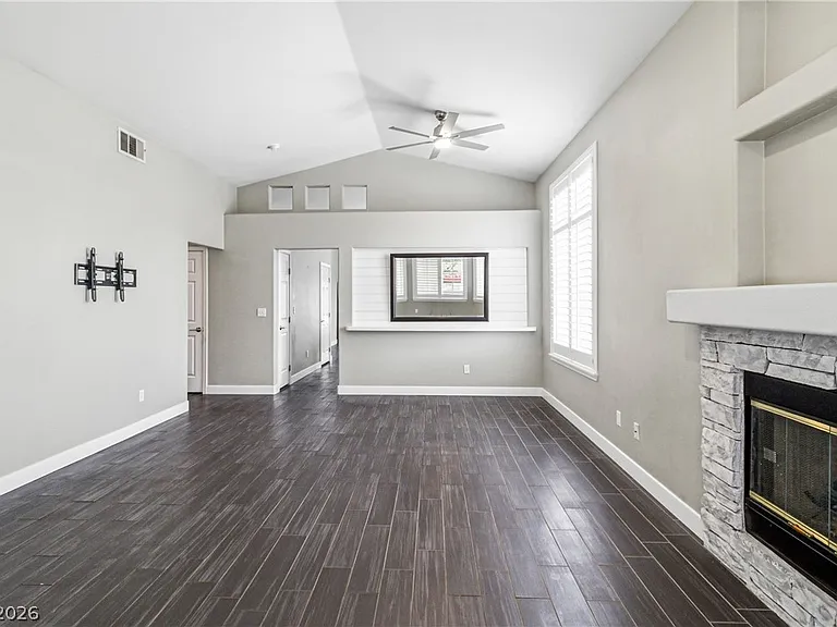 9523 Observer St — Photo 8