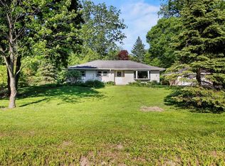 7156 S 46th St, Franklin, WI 53132