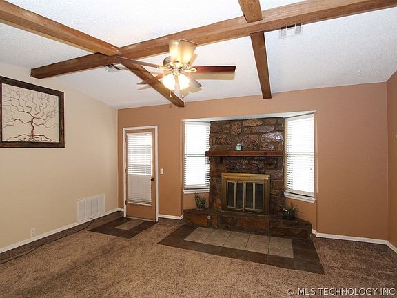 4th image of 623 E 134th St